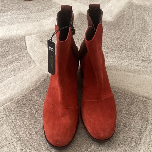 Sorel Cate Booties Block Heel Carnelian Red Suede - Picture 6 of 9